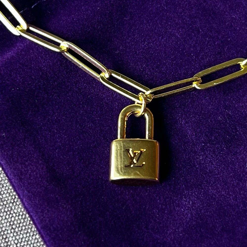 Authentic LV Mini Padlock Charm Paperclip Necklace 18K Gold 925 Silver 18” ITALY